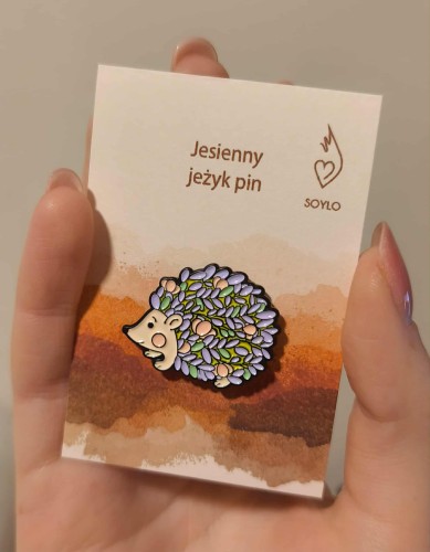pamiątka pin jezyk SOYLO.jpg