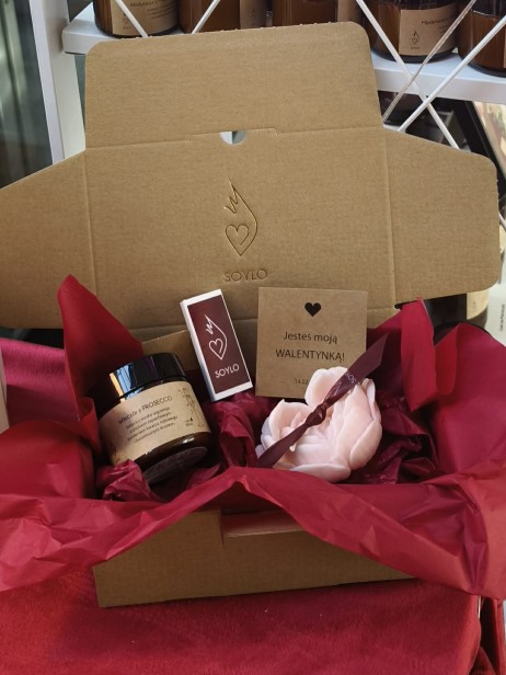 zestaw prezentowy na walentynki soylo z dedykacją.jpg