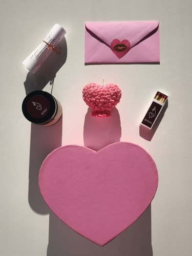 zestaw prezentowy na walentynki z voucherem