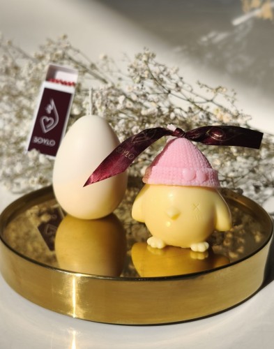 świeca kurczak w czapce i jajko SOYLO wielkanoc.JPG