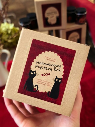 Zgarnij 1 z 4 zapachów świecy przygotowanej specjalnie w super dropach na Halloween!.jpg